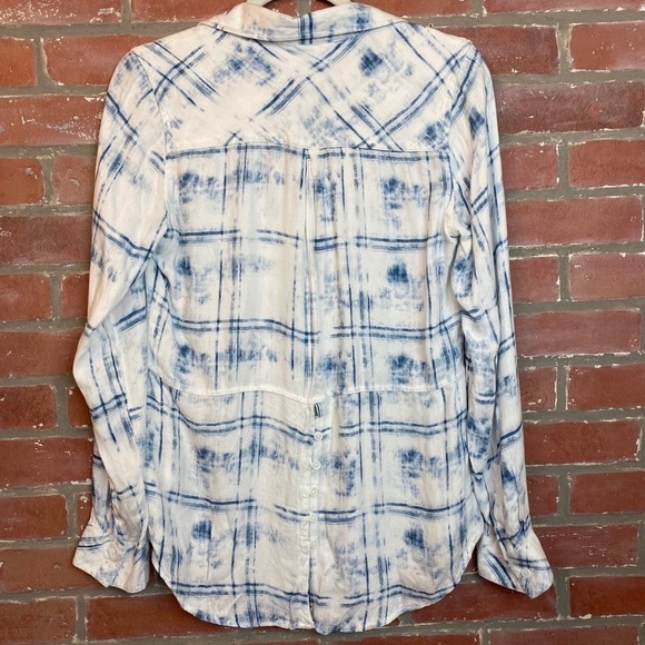 nwt Alya Brand Rayon button down shirt. - Picture 2 of 8